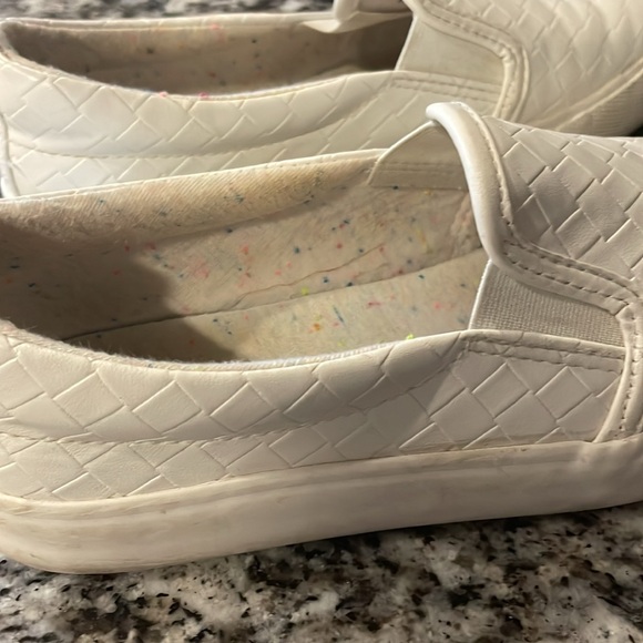 These are some shoes!! - Picture 3 of 3